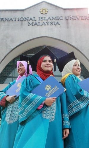 project_22231_support_a_female_student_of_knowledge_to_attain_a_bachelors_degree_in_islamic_law__serve_the_ummah_IIUM+Female+Students-700x525